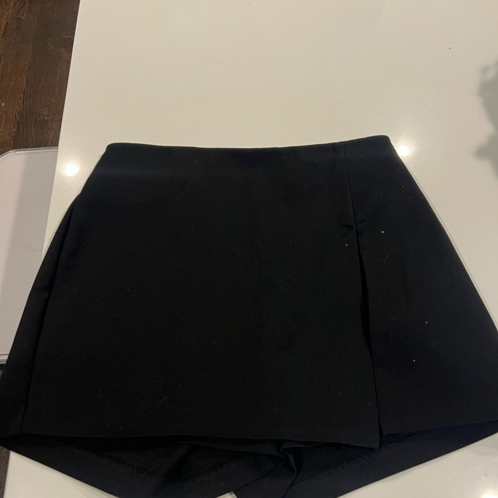 English Factory Elegant Black Skort